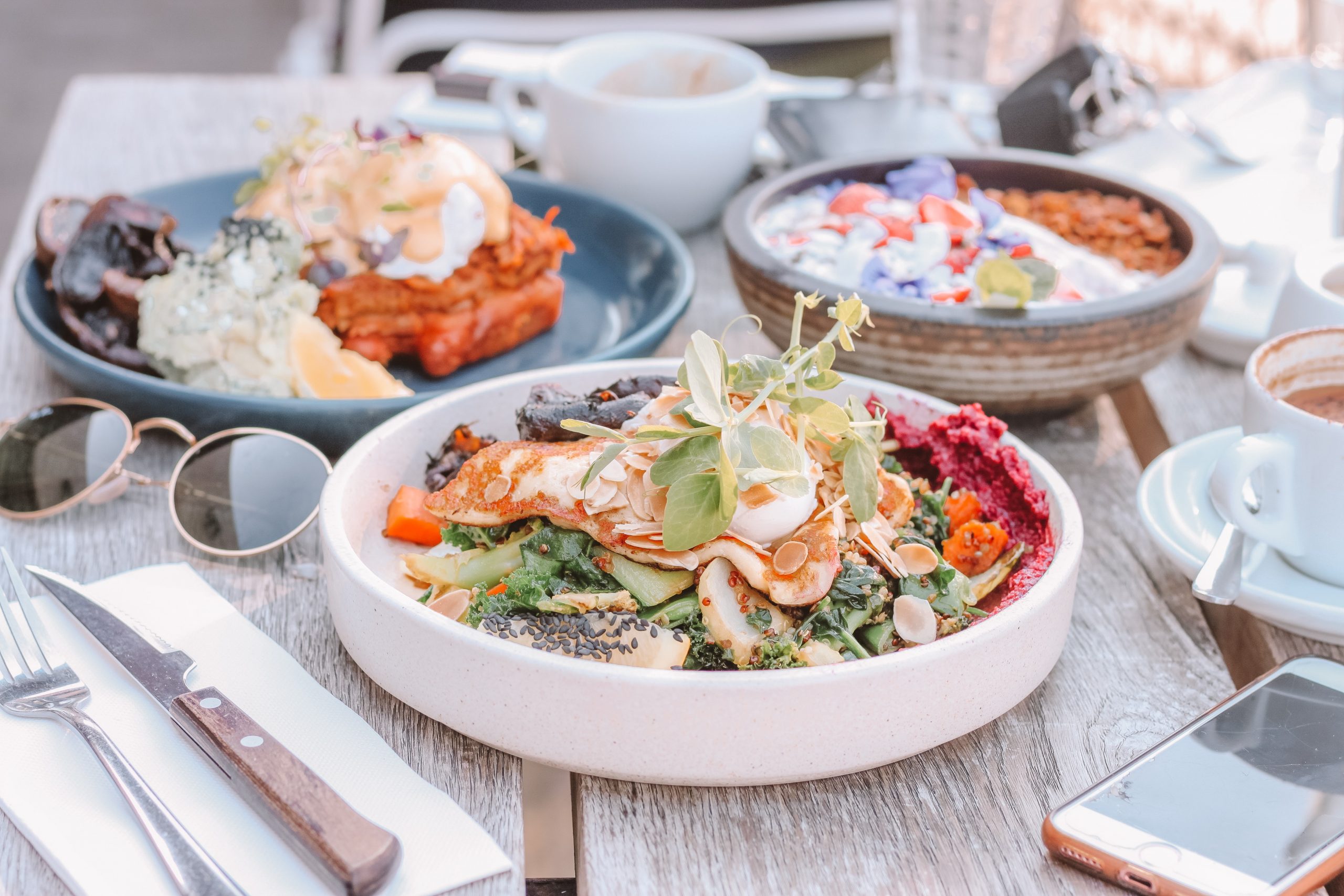 2022 Dining Out Trends: Where Healthy Meals Are Still King